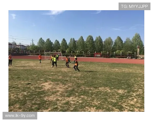 以曼山小学足球操为核心打造校园阳光运动特色活动方案实践路径探讨